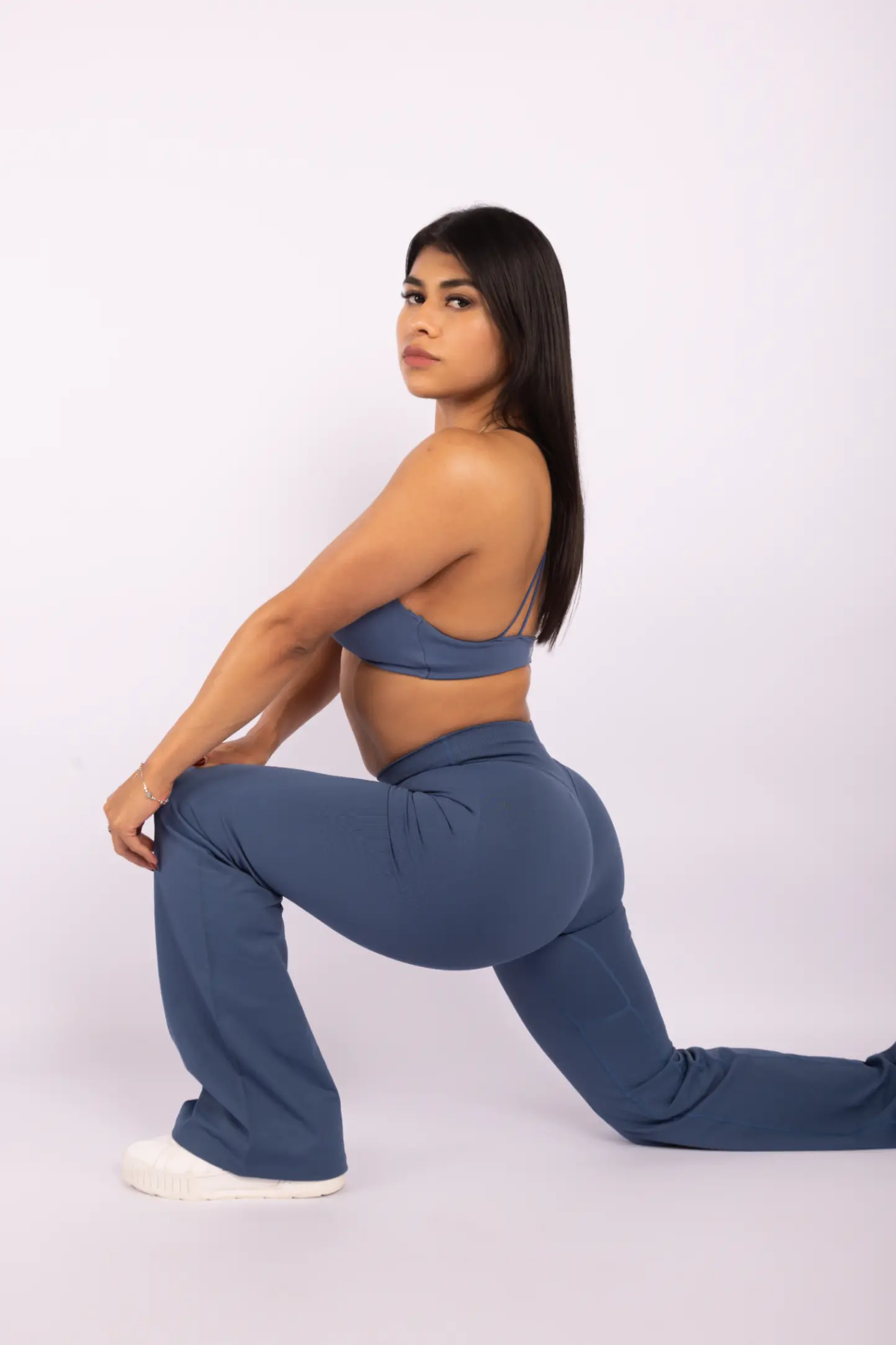 V-flare legging